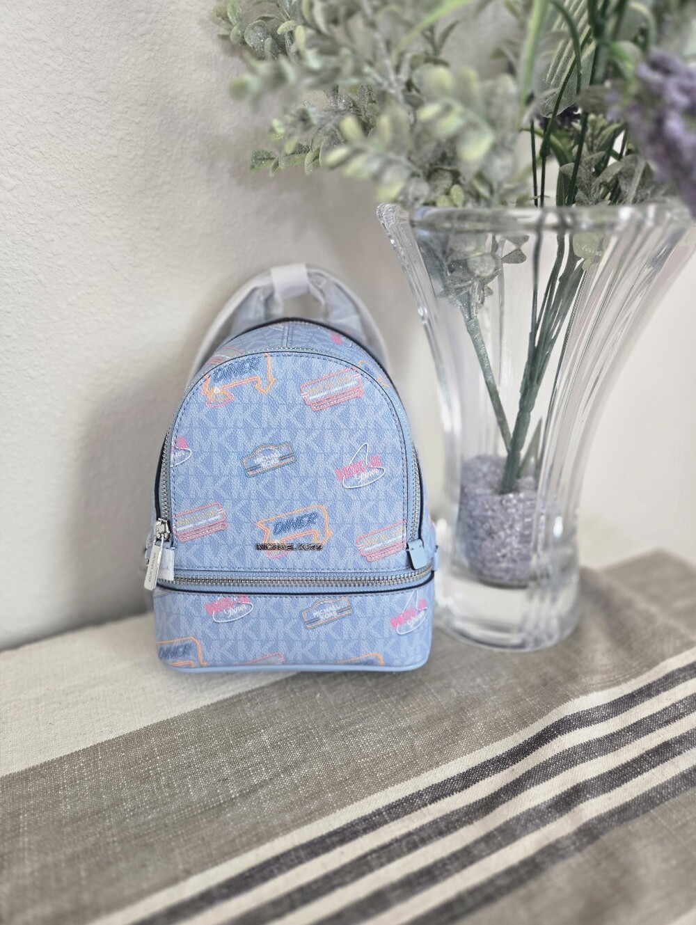 Michael Kors NWT Extra Small Rhea Printed Signature Logo Backpack - Picture 4 of 13